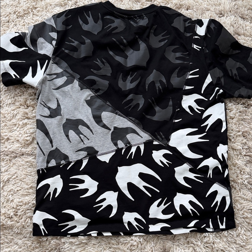 McQ by Alexander McQueen Black, Gray and White Short Sleeve Tee - Picture 5 of 7
